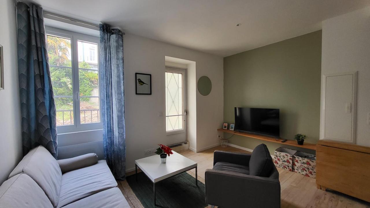 לורדה Charmant 2 Pieces Avec Terrasse Proche Centre Ville - Parking Gratuit A Proximite מראה חיצוני תמונה